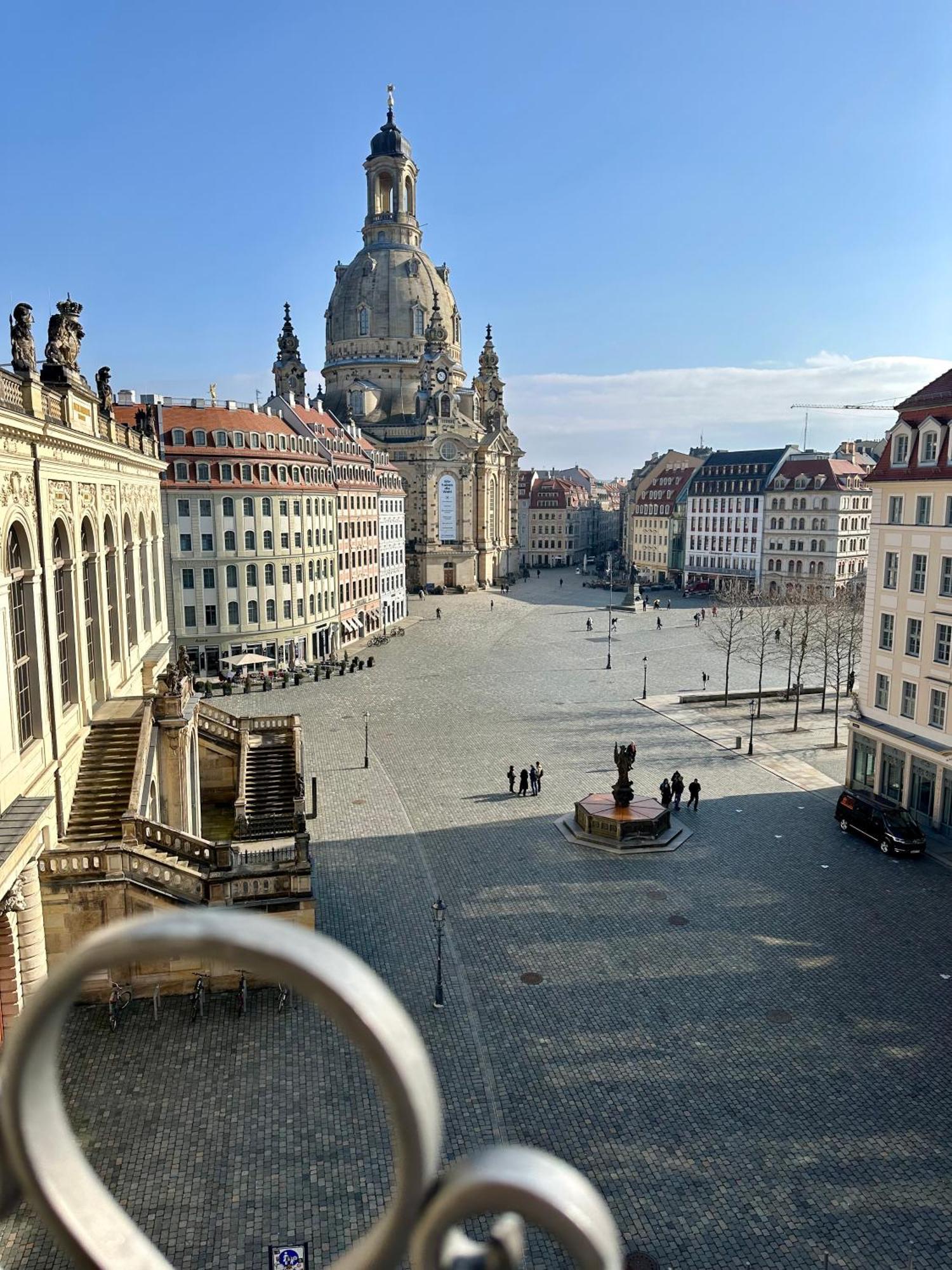 Luxus Suite Mit Einmaligem Blick Auf Die Frauenkirche Дрезден Экстерьер фото